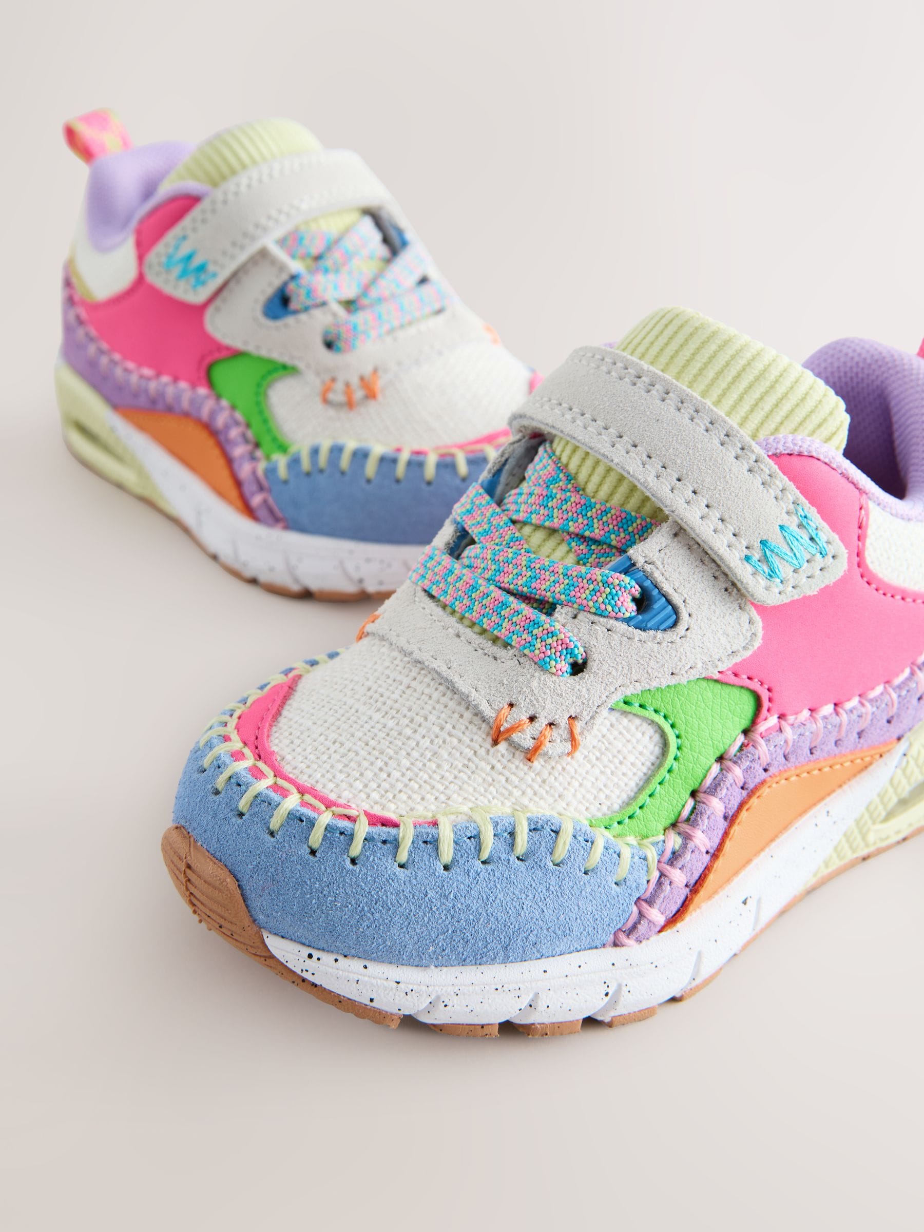 Meerkleurig - Sneakers met dikke zool en elastische veters