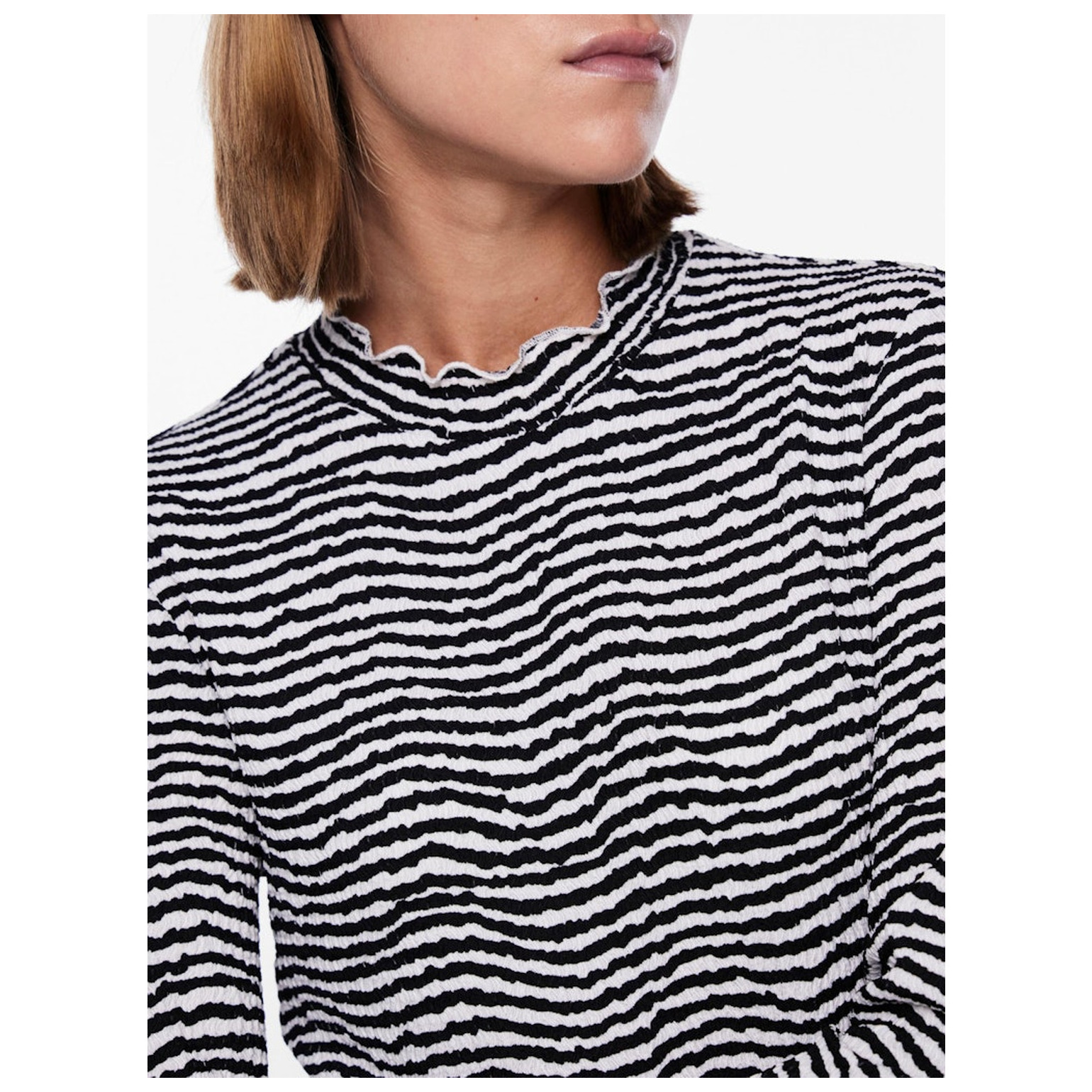 Pieces PCSESH LS T-NECK TOP BC