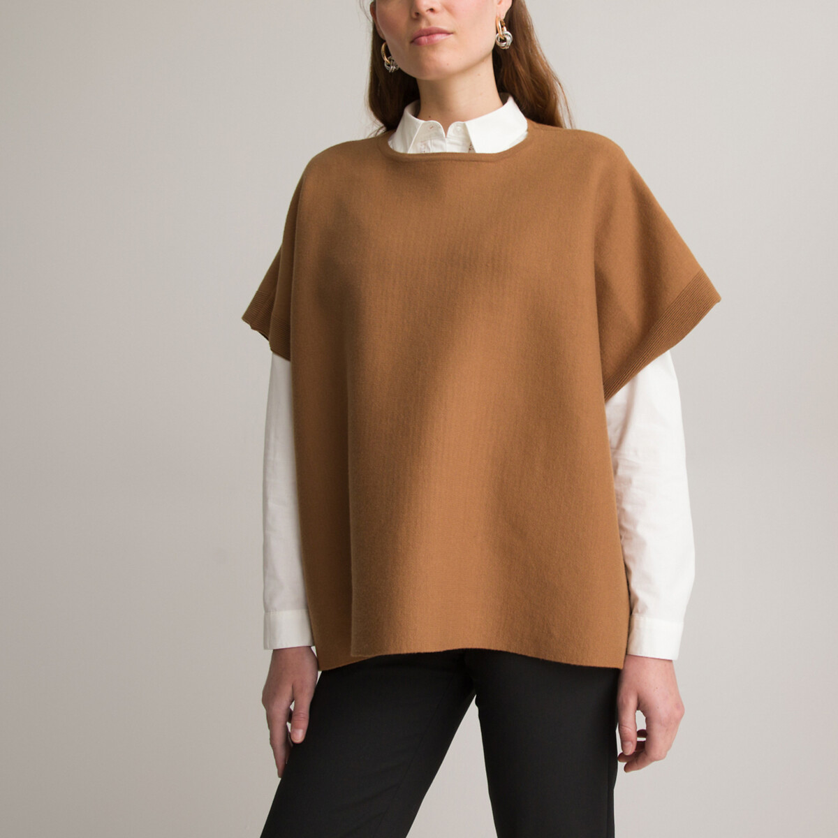 ANNE WEYBURN<br>Poncho de gola redonda em malha Milano