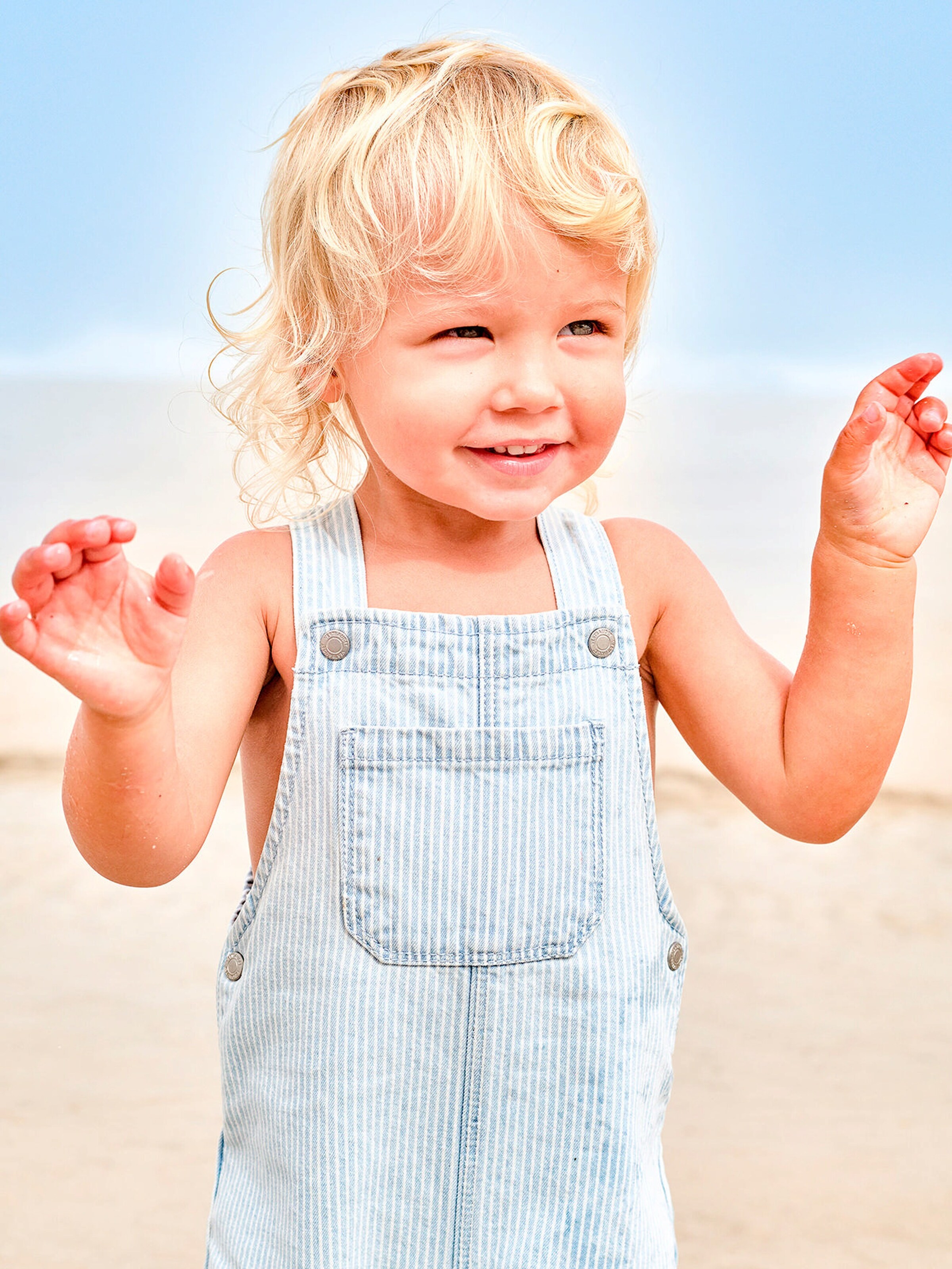 Vertbaudet Baby Latzhose mit Streifenmuster blau gestreift