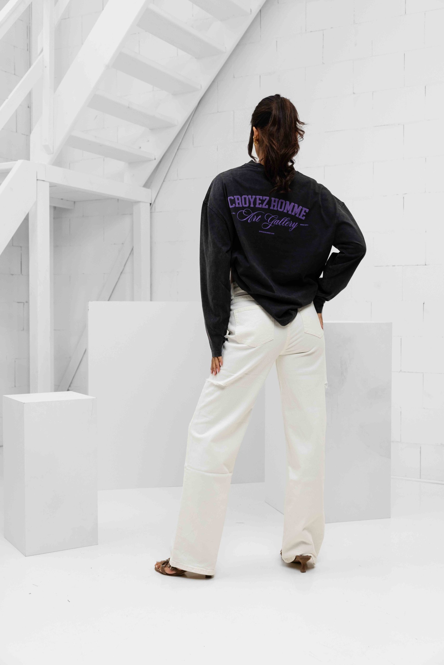 Croyez Art Gallery Longsleeve Dames Donkergrijs