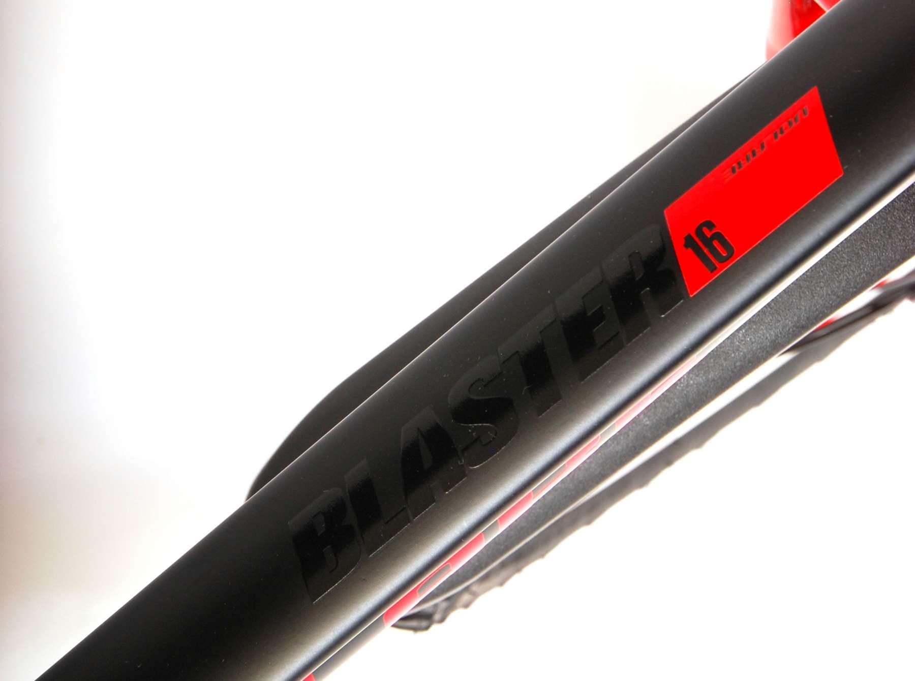 Kinderfahrrad Blaster Fahrrad für Jungen 16 Zoll Kinderrad Schwarz/Rot