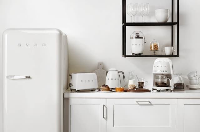 Smeg Kølefryseskab FAB28RWH6