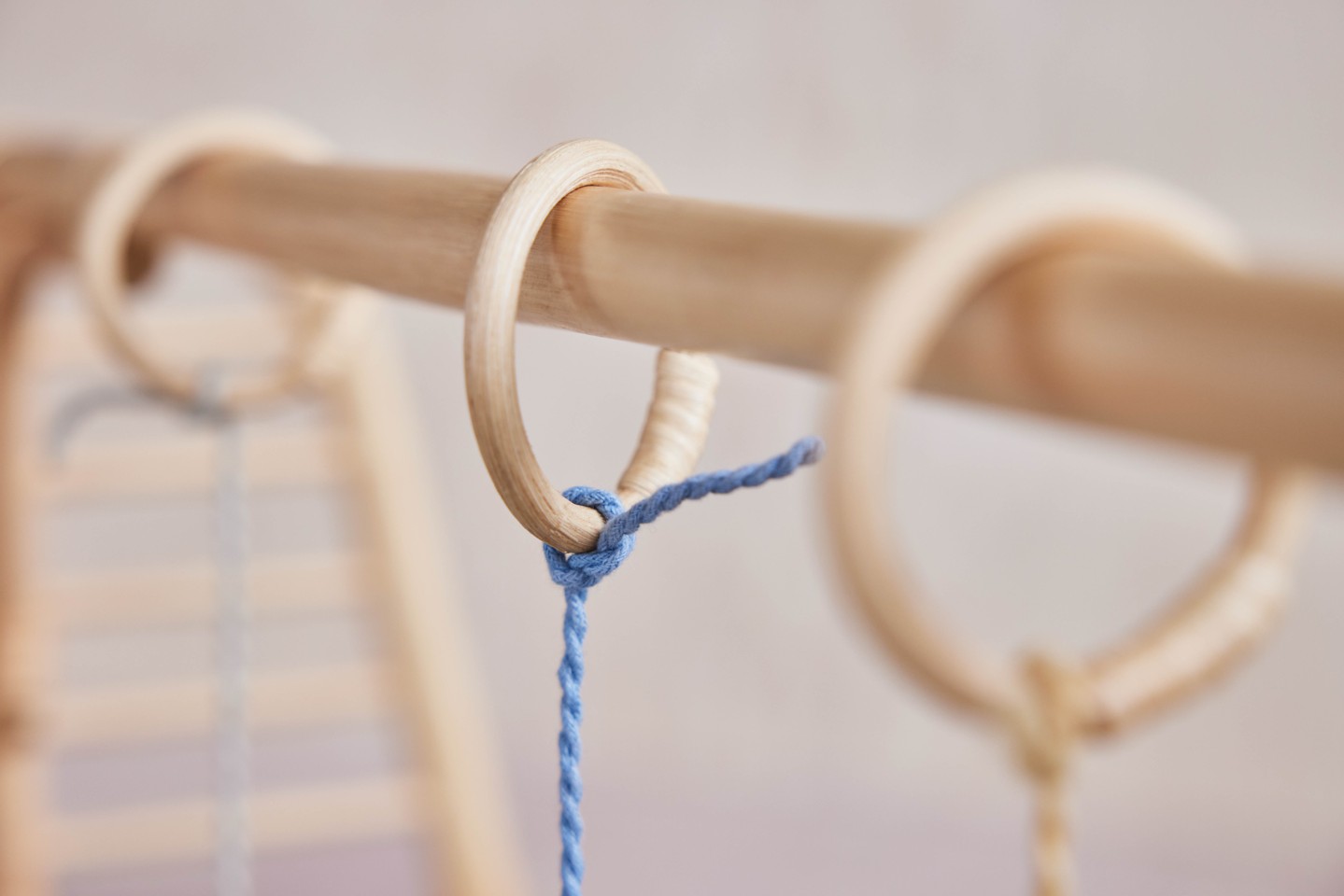 OYOY Mini - Yummy Play Gym Toy - Gul / Rød / Grøn