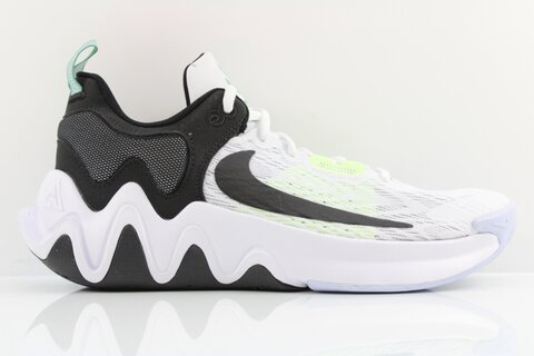 Nike Giannis Immortality 2