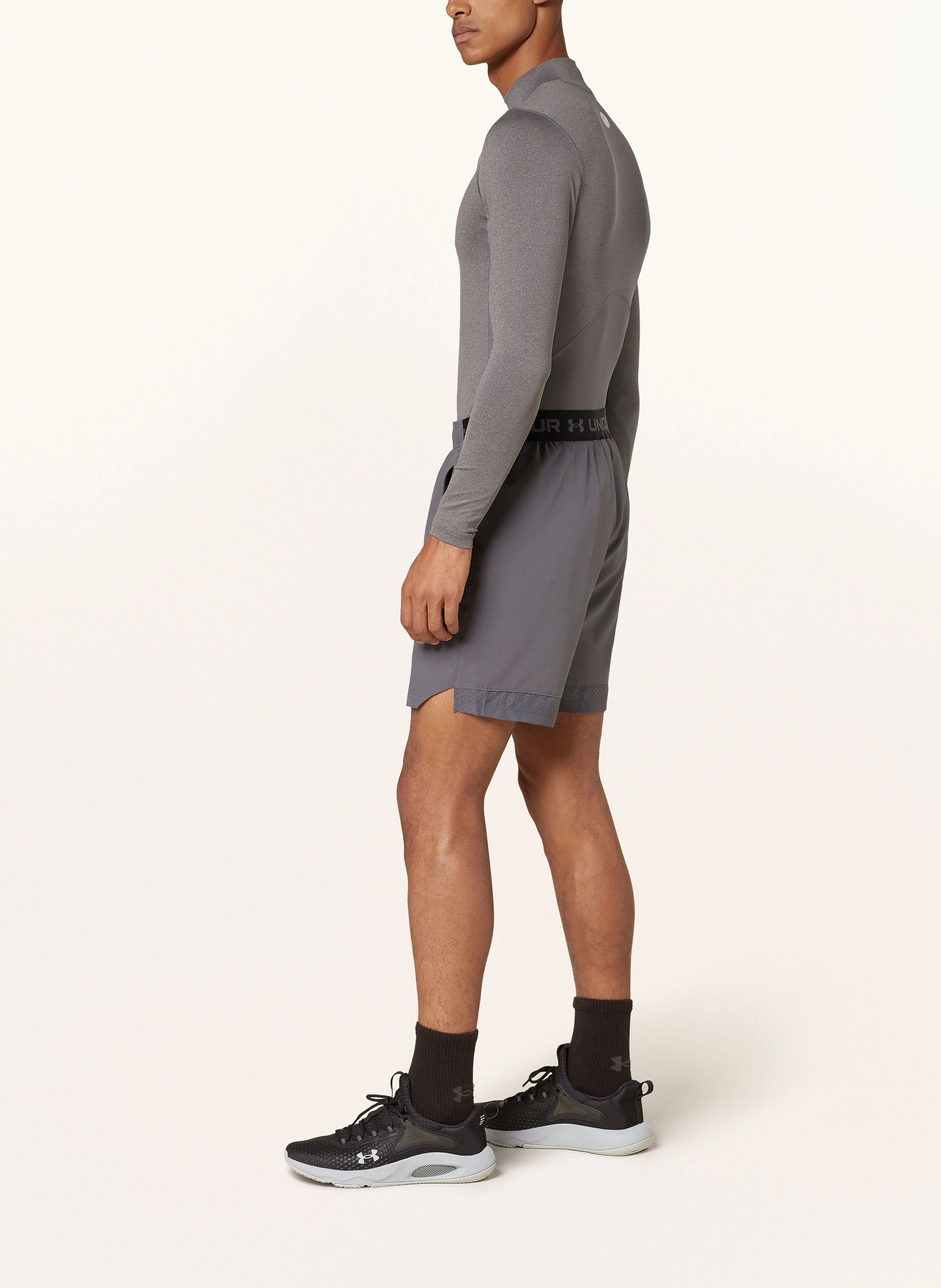 UNDER ARMOUR Trainingsshorts VANISH