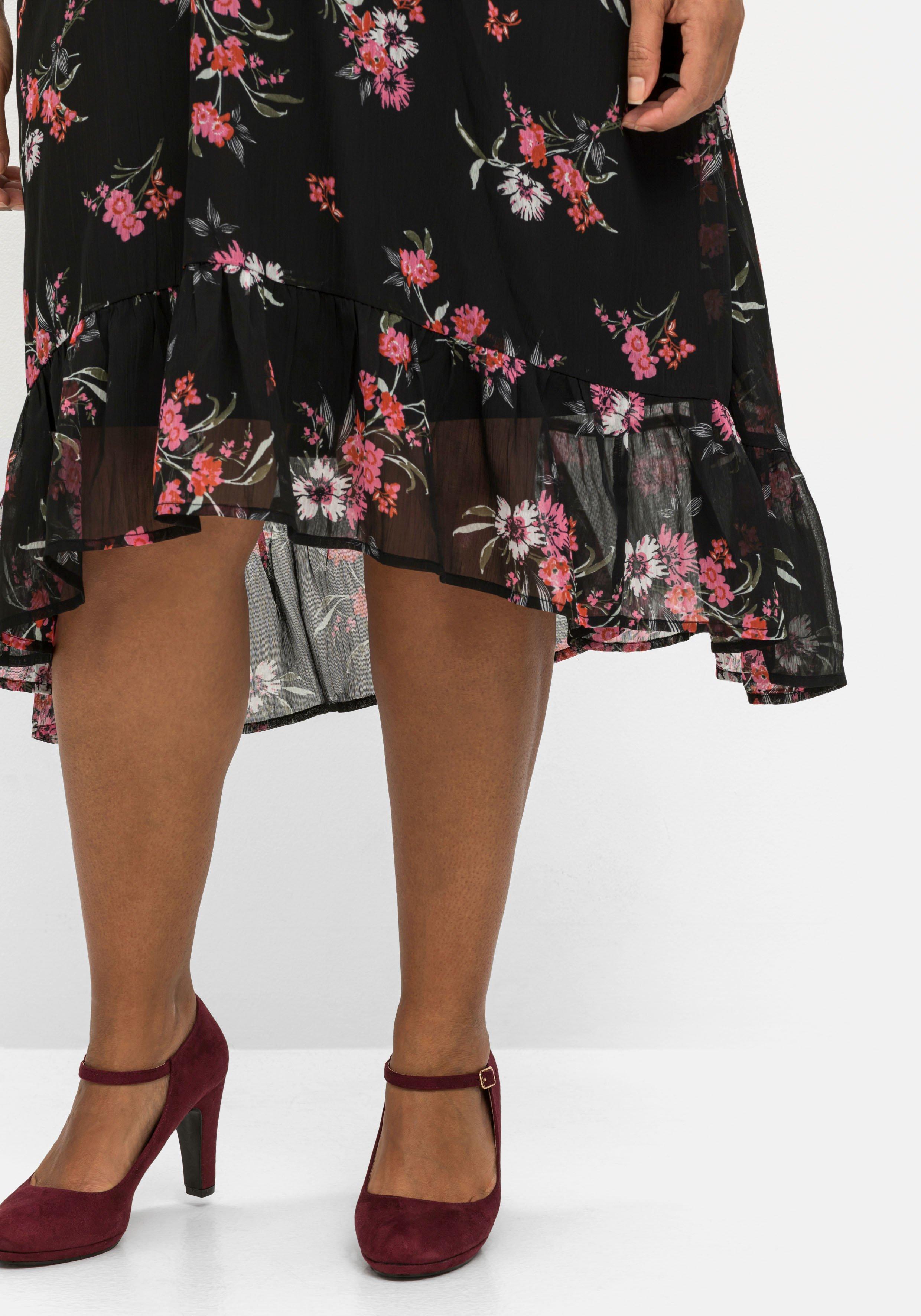 Chiffonkleid mit Blumendruck und Flügelärmeln