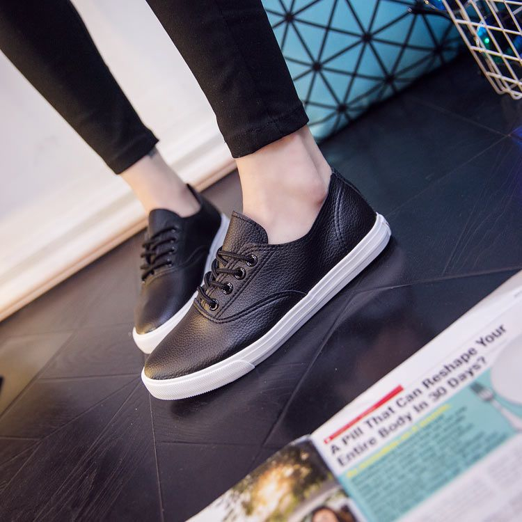 Solejoy - Matching sneakers van imitatieleer