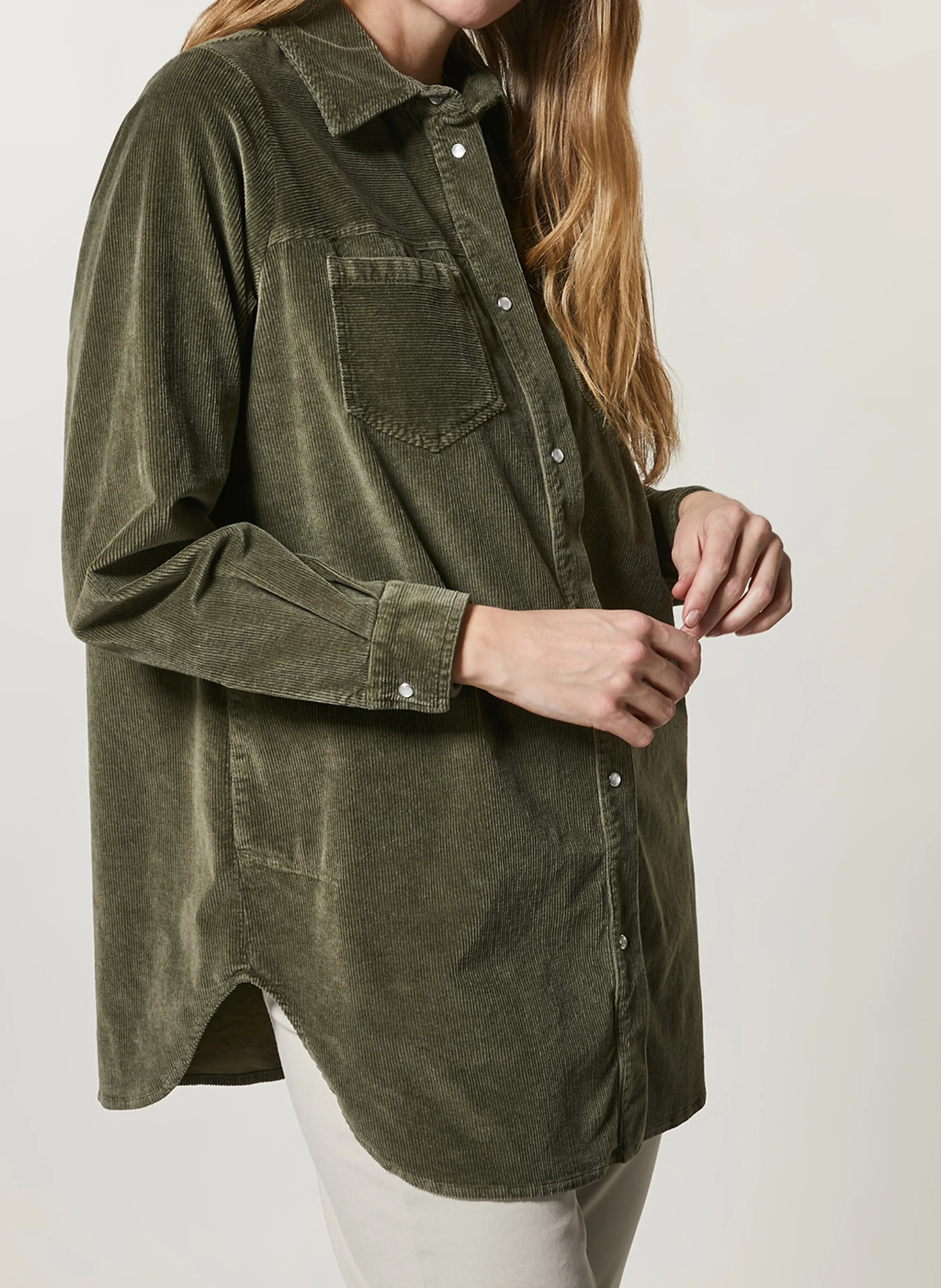 FAVORE - Chemise longue en velours stretch | Marron