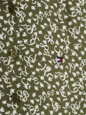 Vestido de camadas solto com estampa floral
