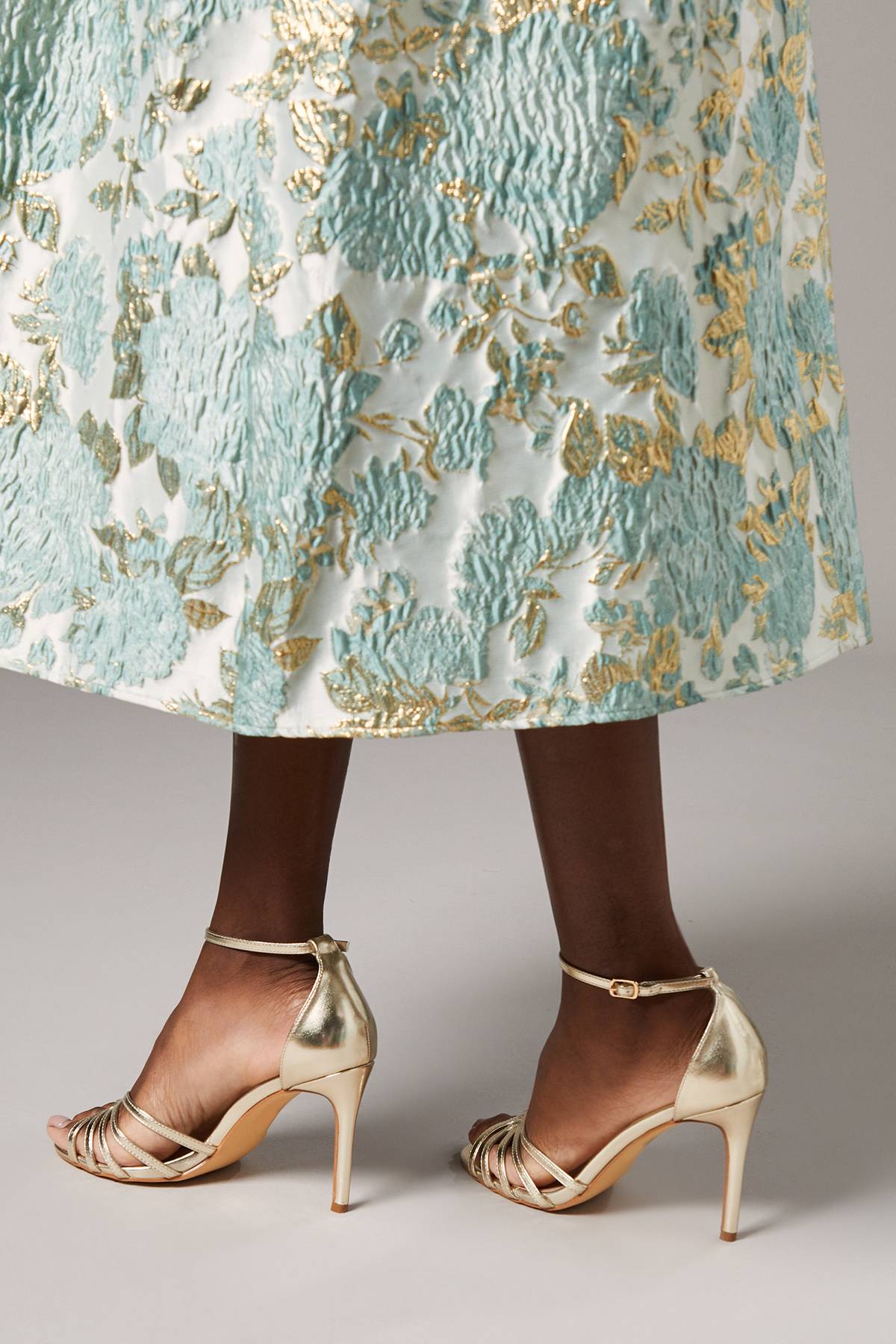 Coast Sandales à Talons Hauts Tilda en synthétiquecuir avec Devant Tressé - Coupe Large