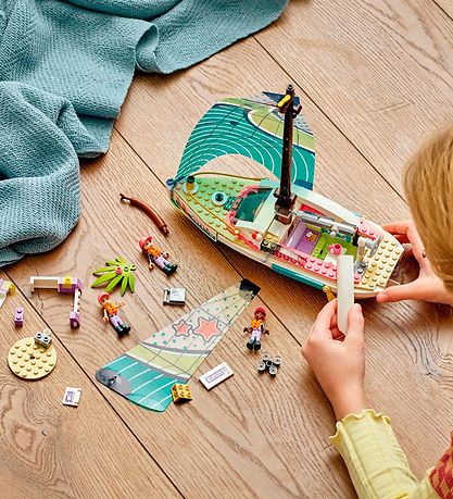 LEGO? Friends - Stephanies Sejleventyr 41716 - 304 Dele