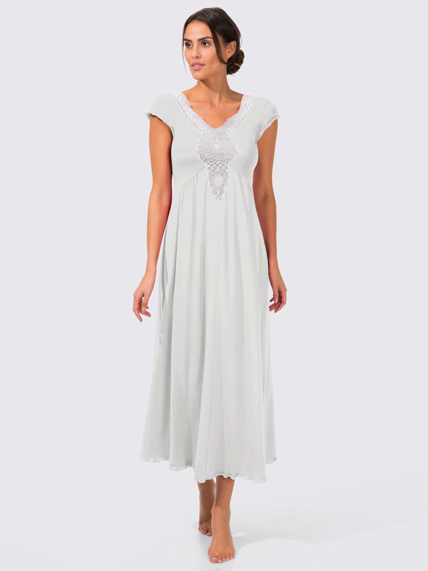 Chemise de nuit femme ornée qualité jersey fin