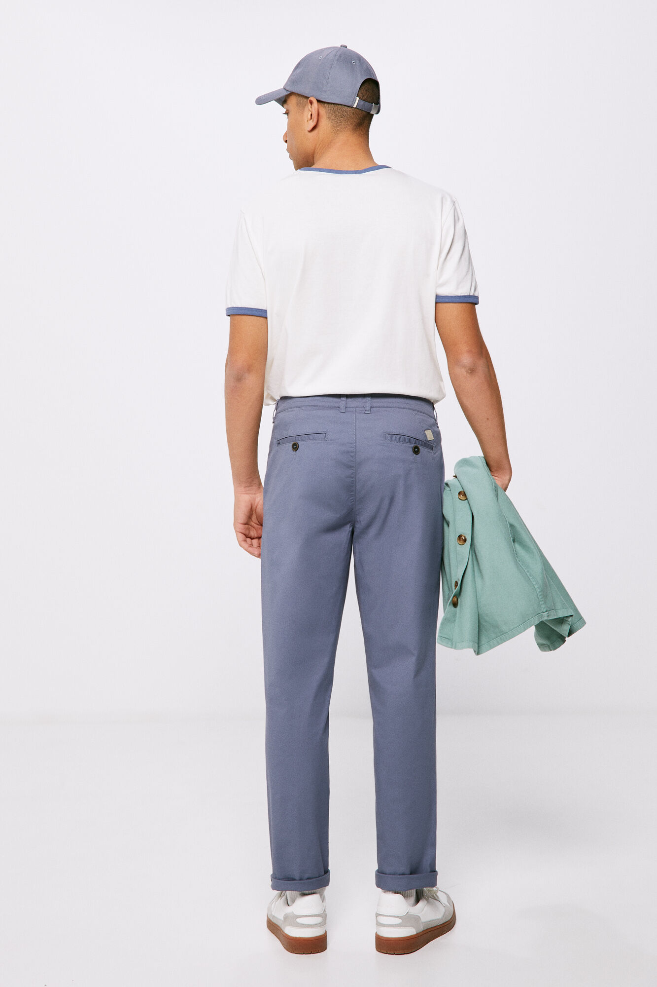 Calça chino clara - azul médio
