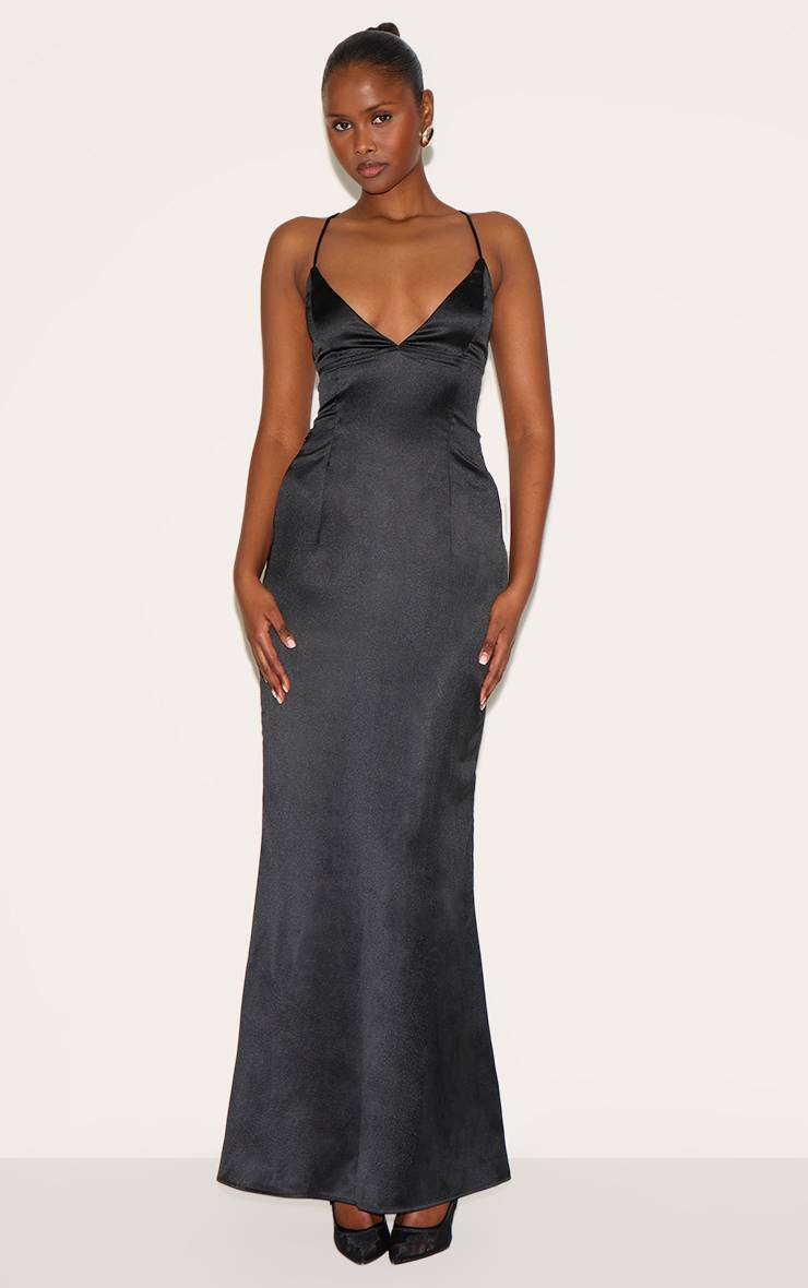 Noir Robe Longue En Satin Avec Nœud Au Dos