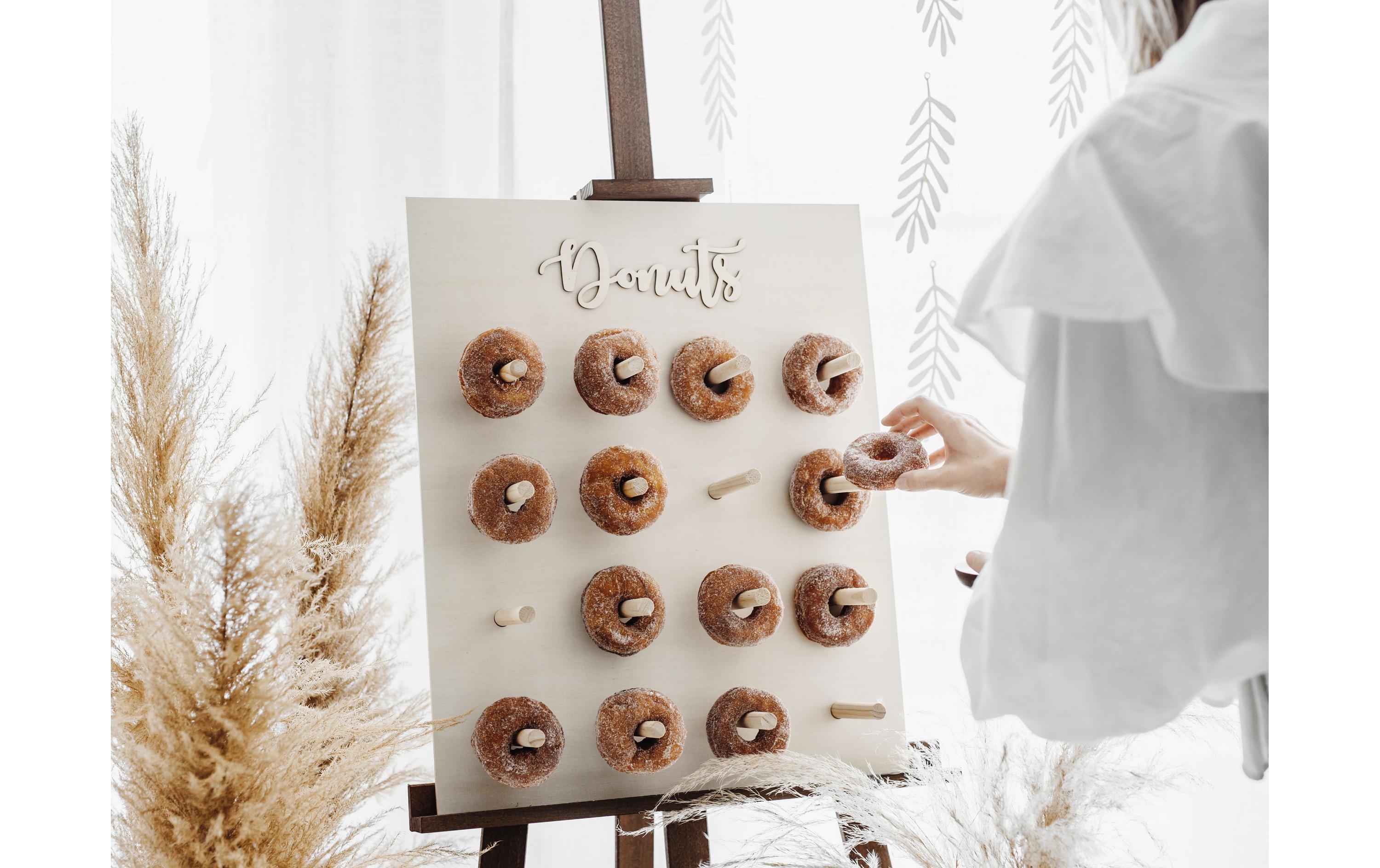 Hochzeitsaccessoire Donut Wand 45 x 55 cm, BraunWand für Donuts