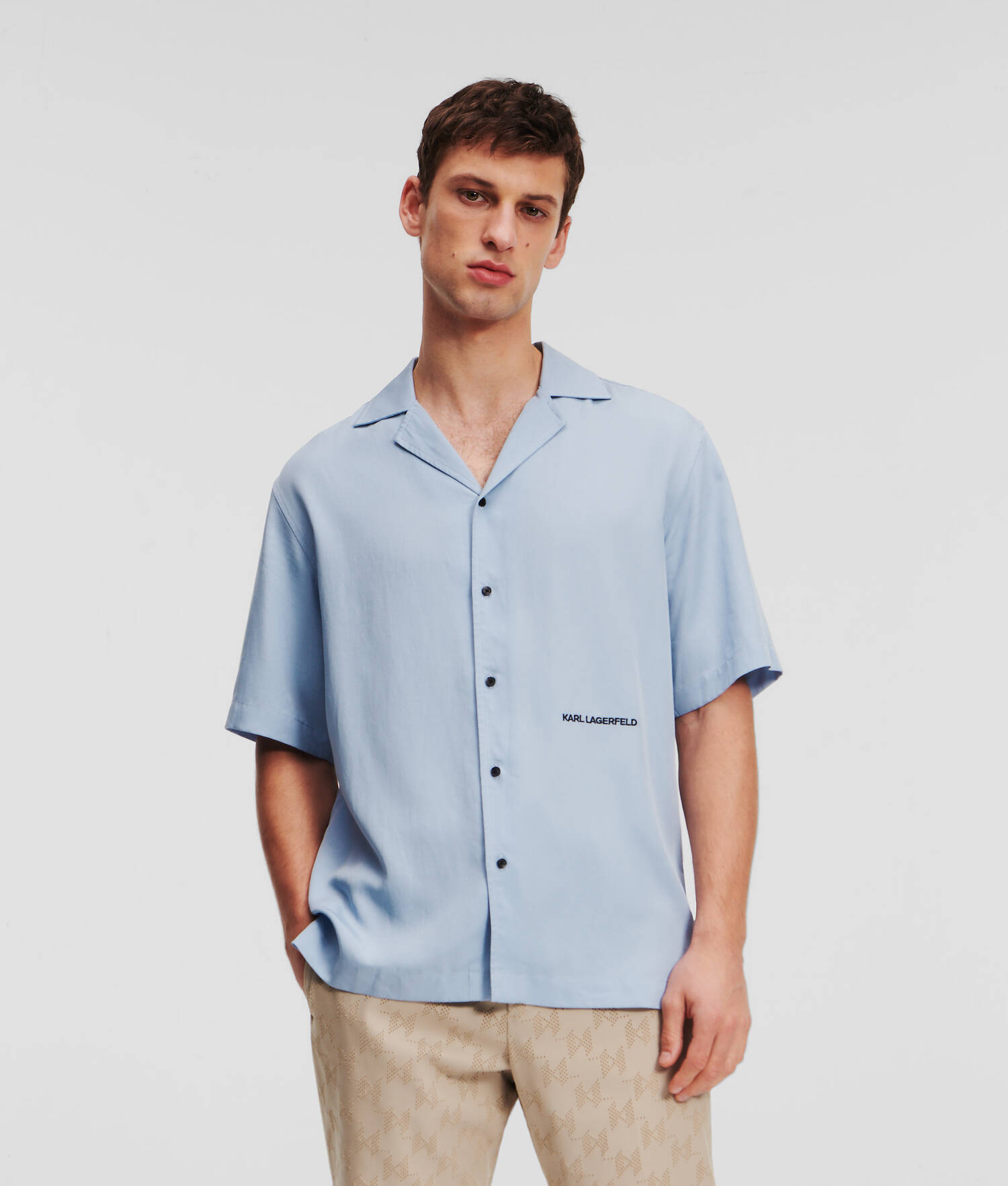 CHEMISE À MANCHES COURTES AVEC LOGO KARL