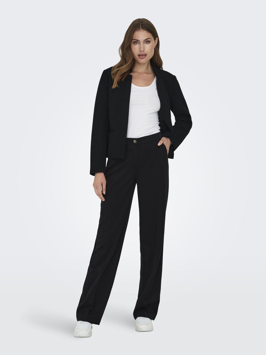 ONLJOSHA Hohe Taille Gerade geschnitten, verjüngt Klassische Hose Black