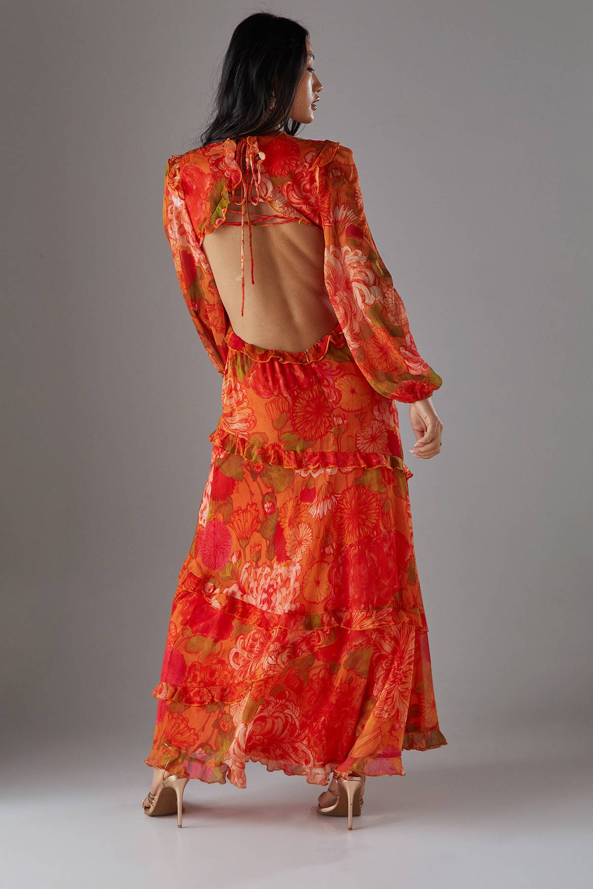 Warehouse Robe Maxi Petite En Mousseline Avec Découpe À La Taille Et Volant