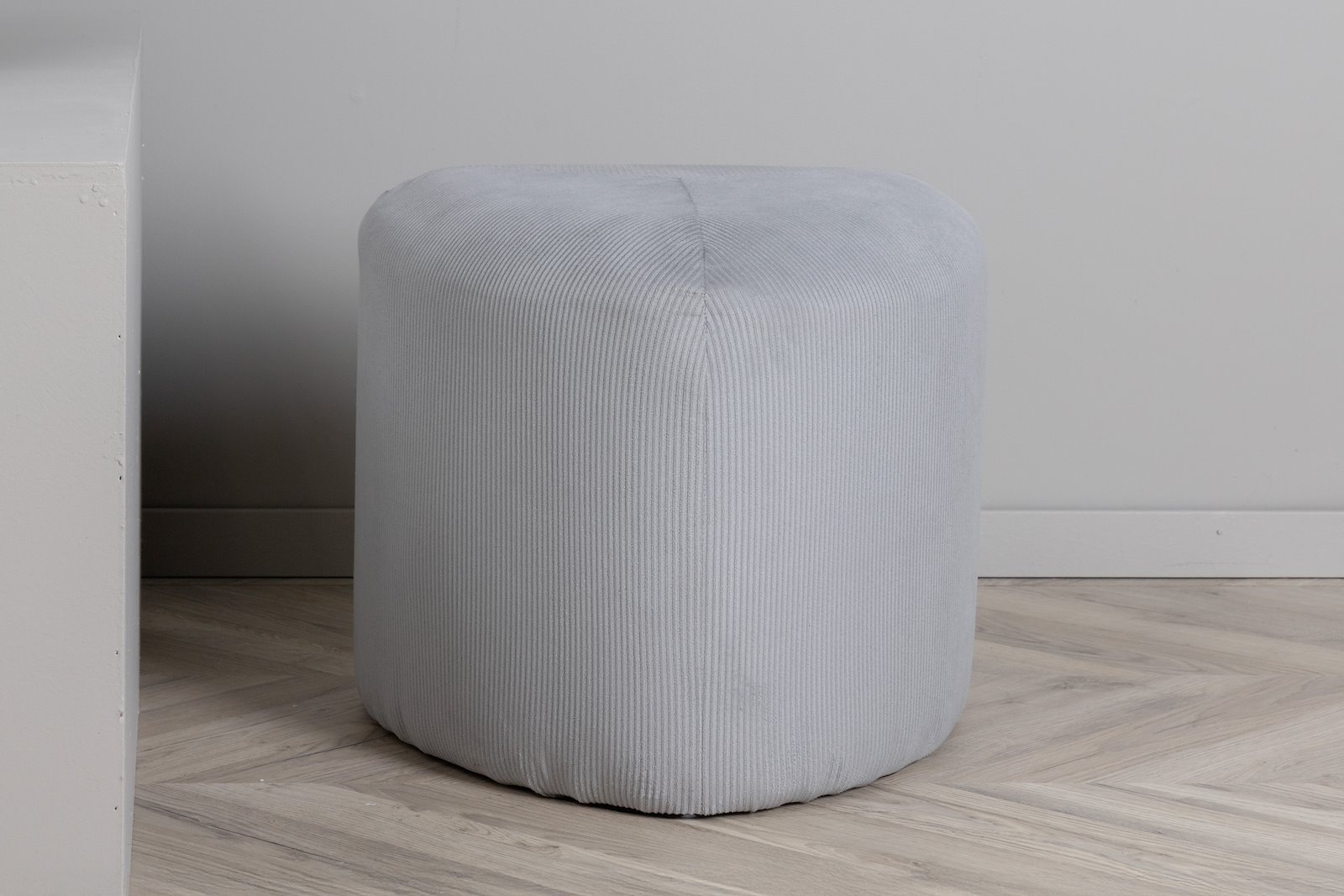 Peg puff Grå cordfløyel