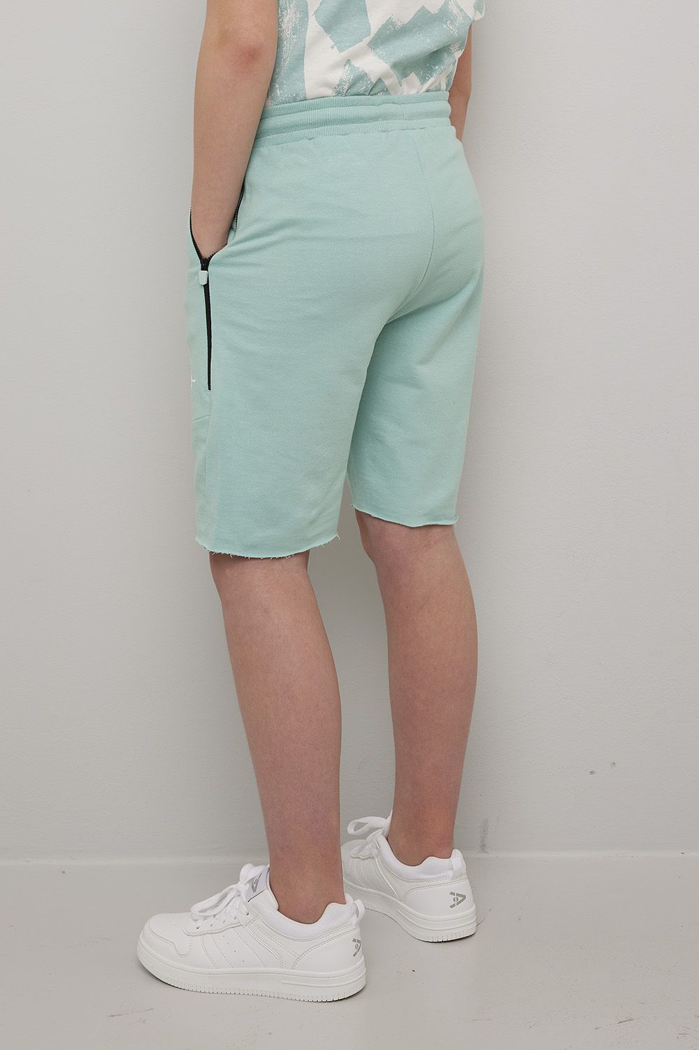 Shorts med glidelåslomme  Isak