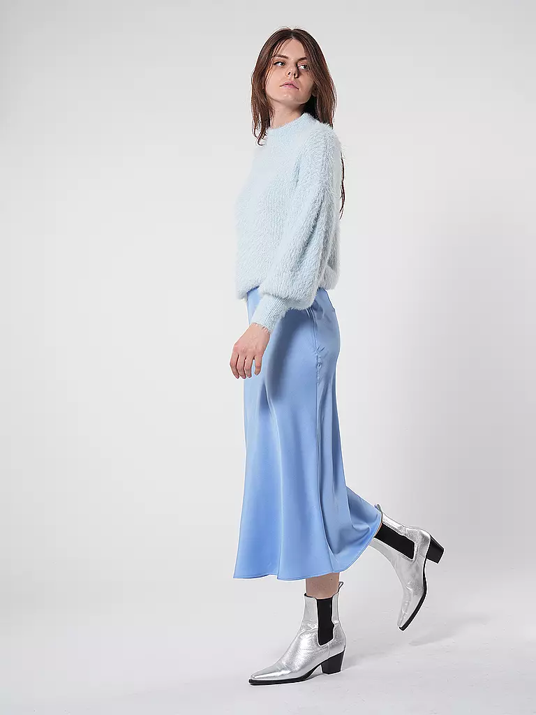GUESS Pullover in Felloptik KEYLA hellblau