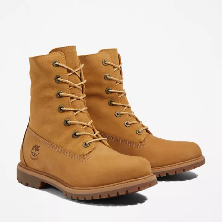 Bota Timberland Authentics impermeável com cano enrolável para mulheres, na cor amarela.