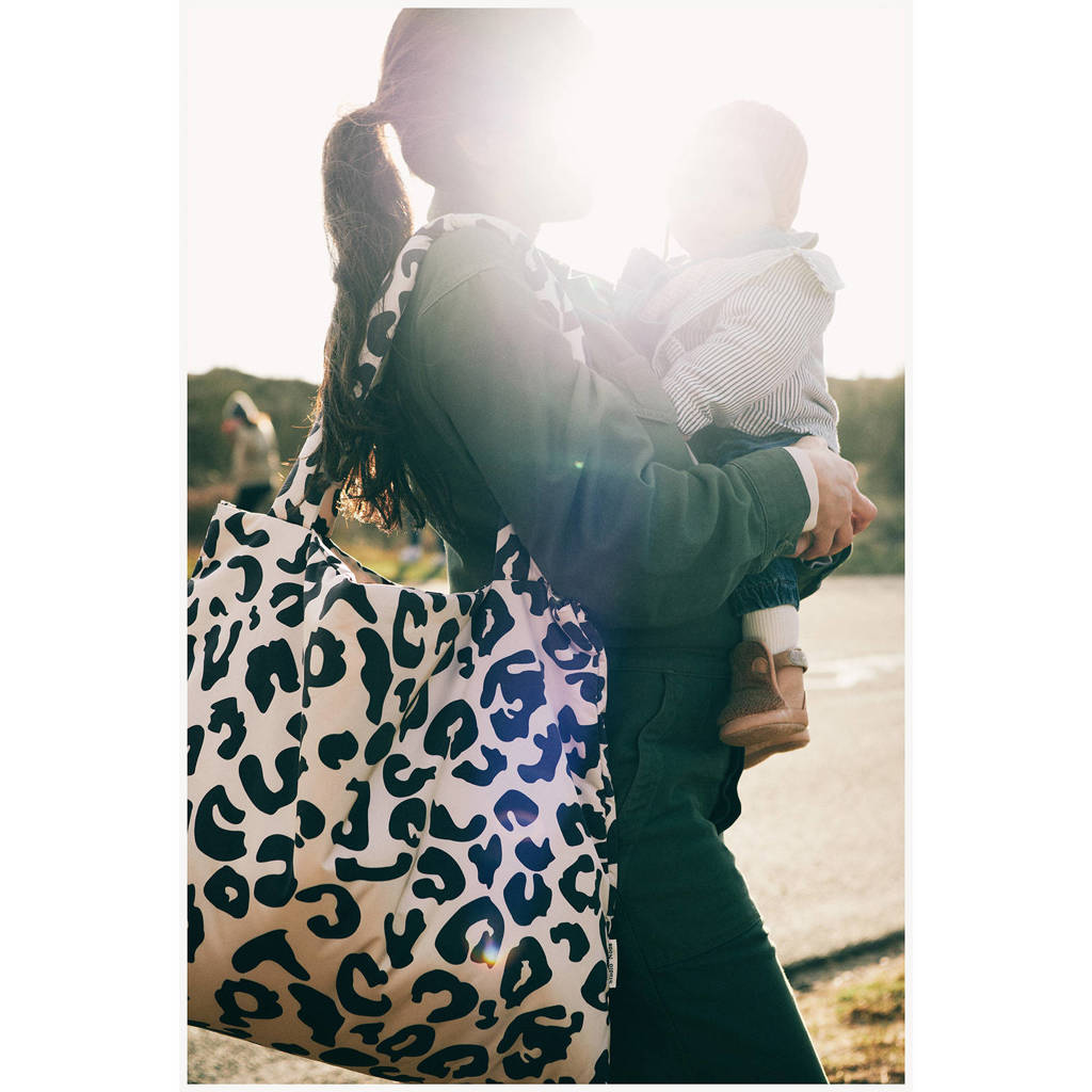 luiertas Holy Cow Puffy Mom Bag ecru/zwart
