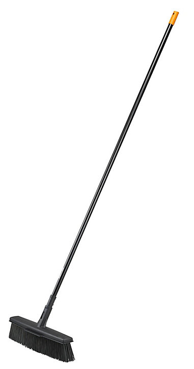 Balai de jardin multi-usages taille L Solid Fiskars L. 48 cm noir