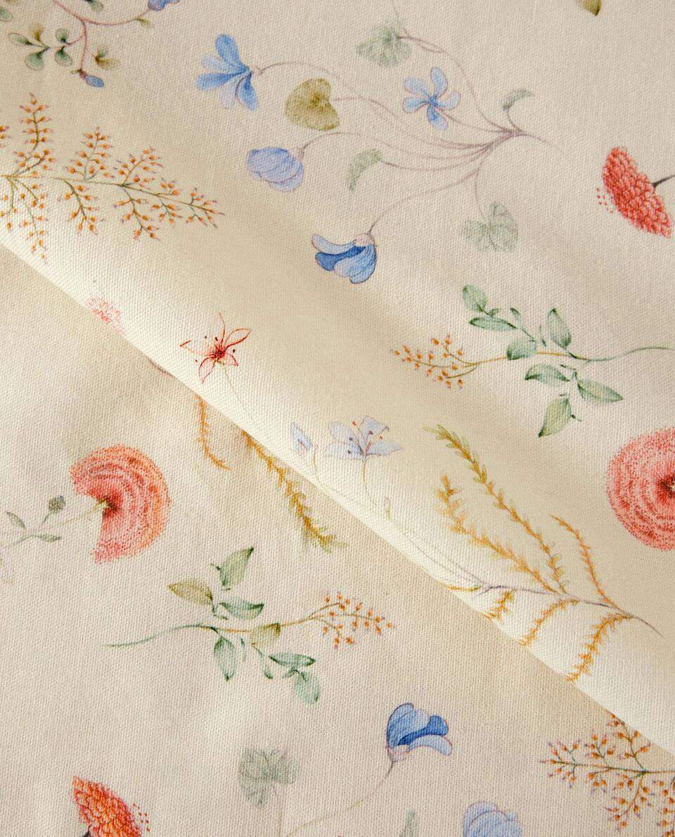 TOALHA DE MESA COM ESTAMPA FLORAL