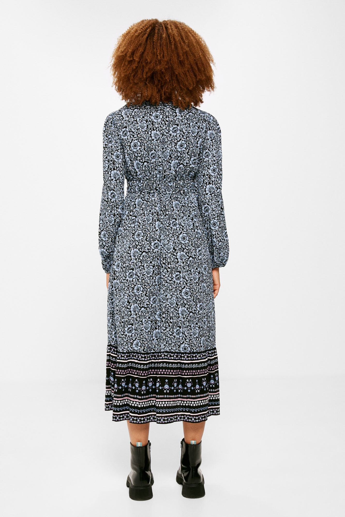 Vestido midi com borda floral
