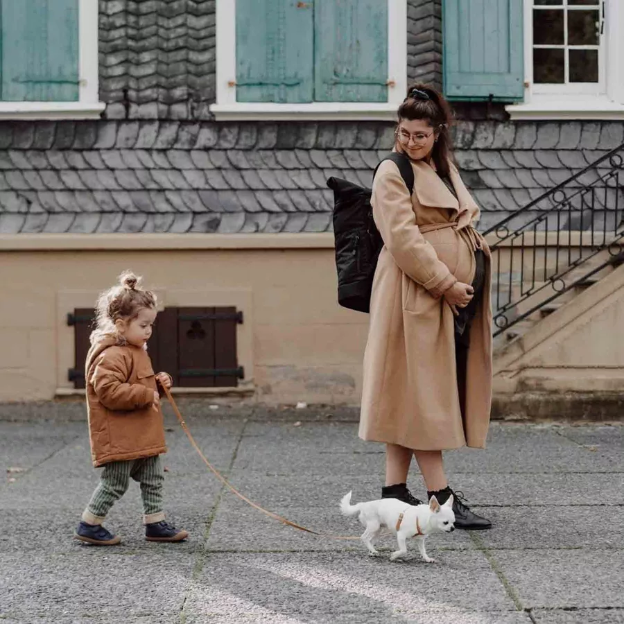 Anna und Oskar Fairer Wickelrucksack Hugo Schwarz