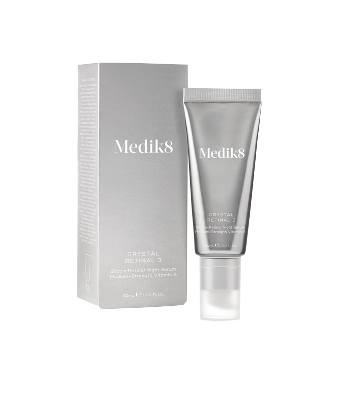 Medik8 - *Crystal Retinal* - Sérum facial anti-envelhecimento noturno com Retinal e Vitamina A de força média Crystal Retinal 3