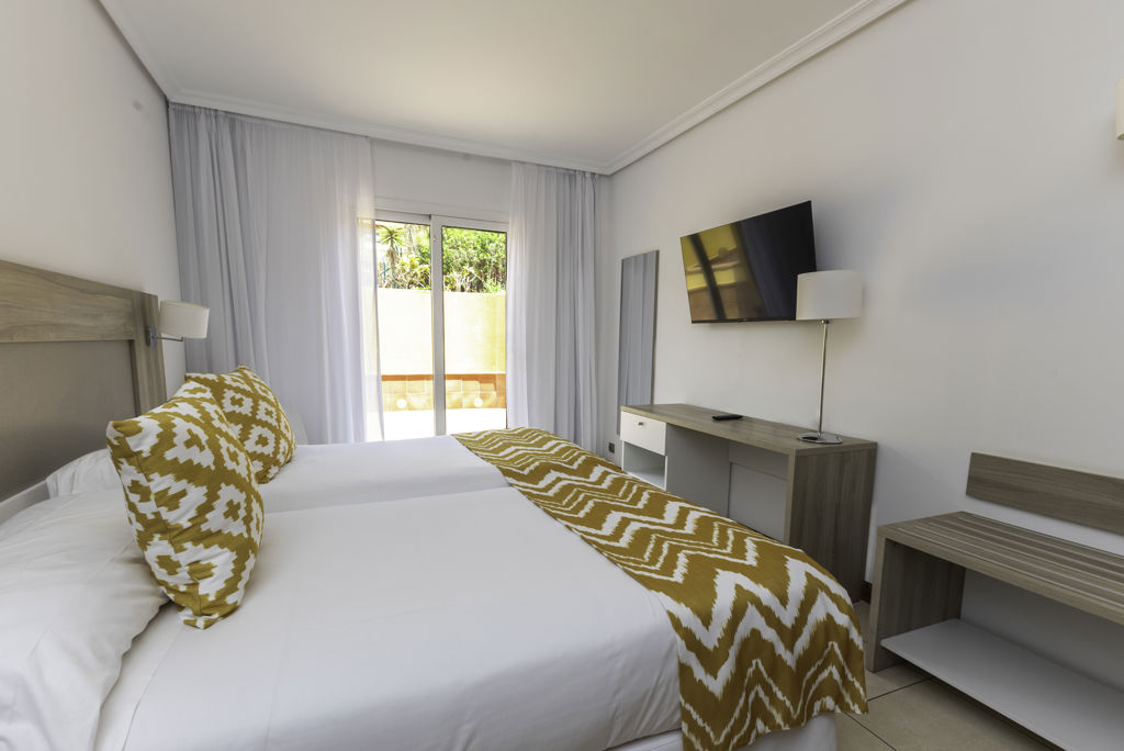 Landmar Costa los Gigantes Family Resort Logies en ontbijt - Hotel