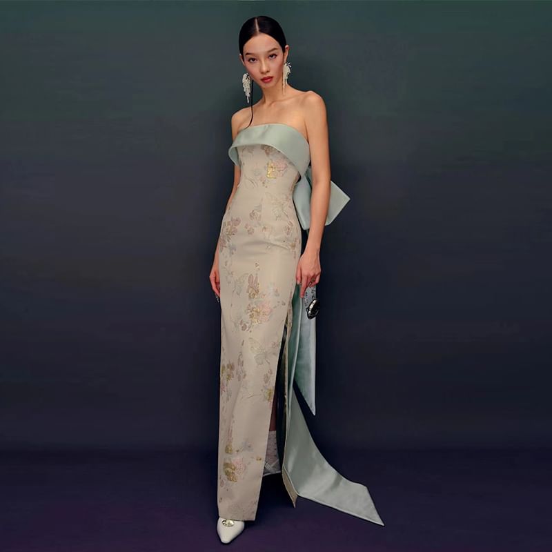 Fioridi - Strapless avondjurk met bloemenprint, strik op de rug en split