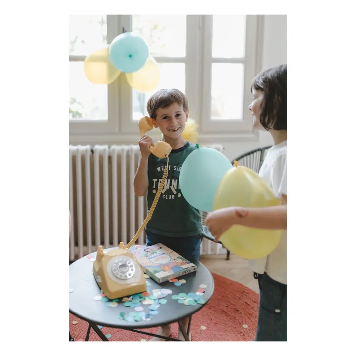 En Cavale Jeu d'enquête Anniversaire