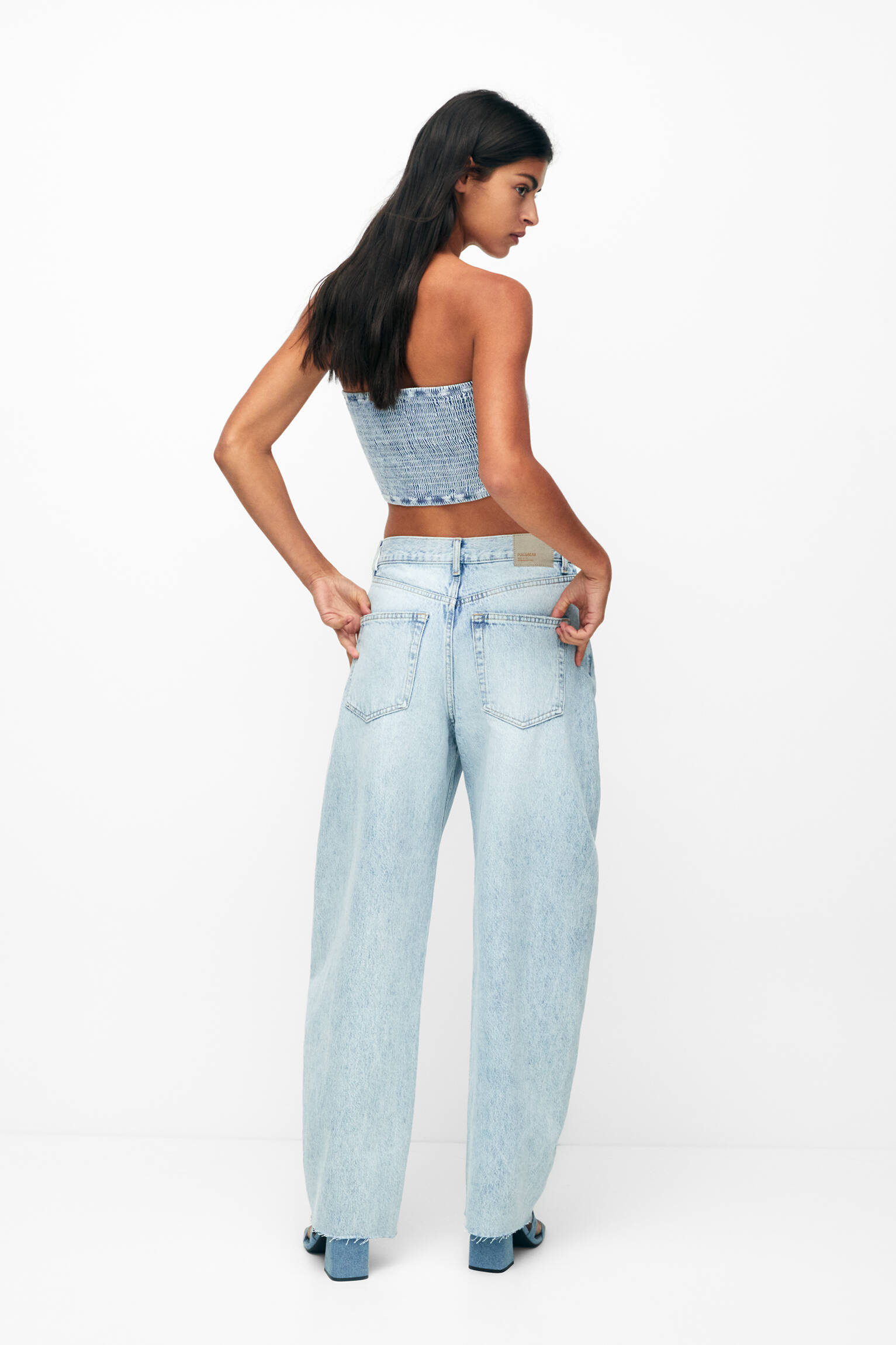 CALÇA JEANS BALÃO DE CINTURA MÉDIA - AZUL CLARO