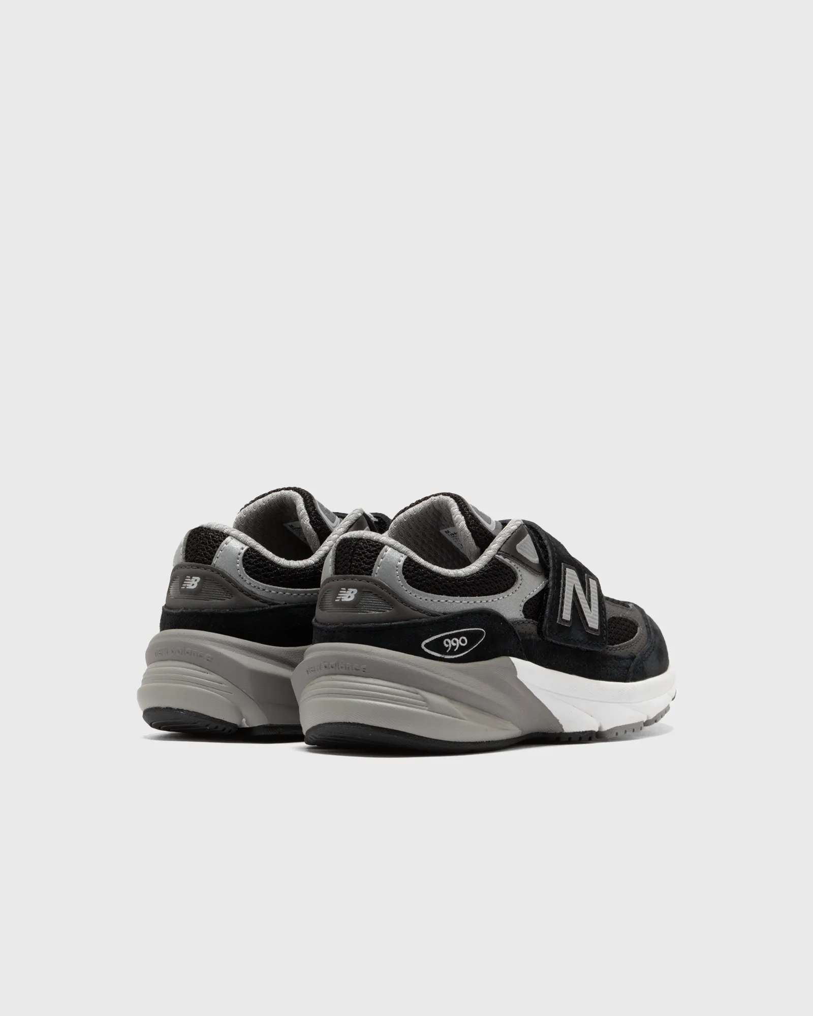 New Balance 990