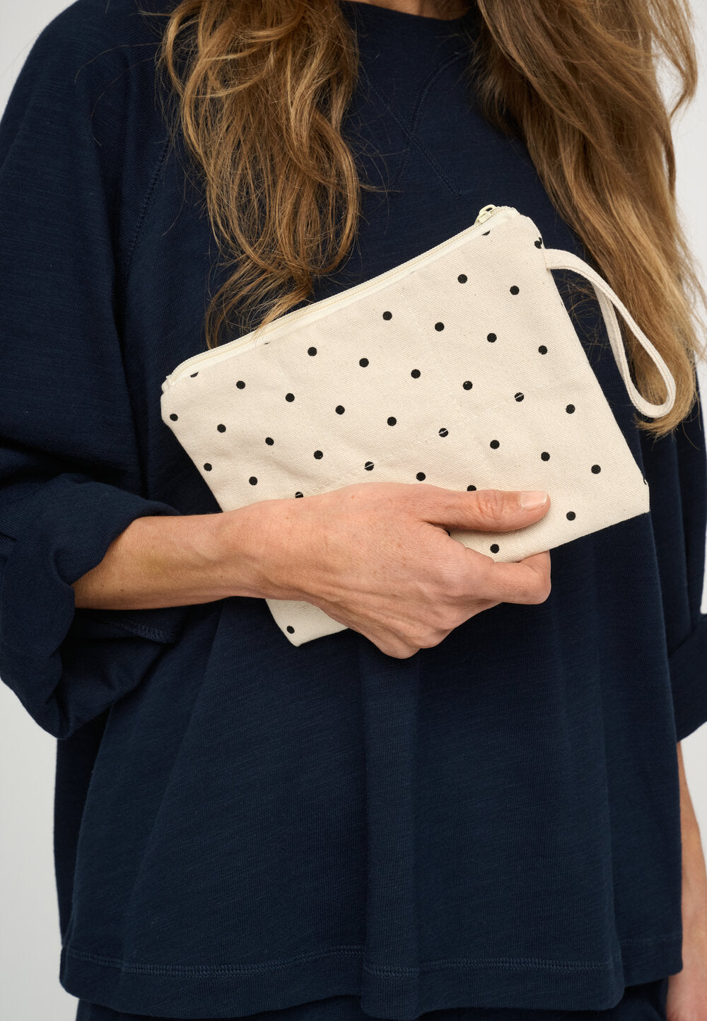 Moshi Moshi Mind  Prikket organizer clutch - ecru/black dots