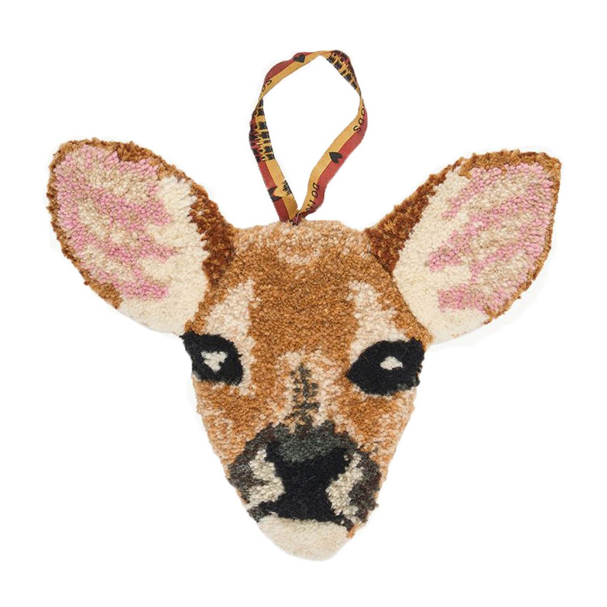 Décoration murale tête de biche en tapis Doing Goods