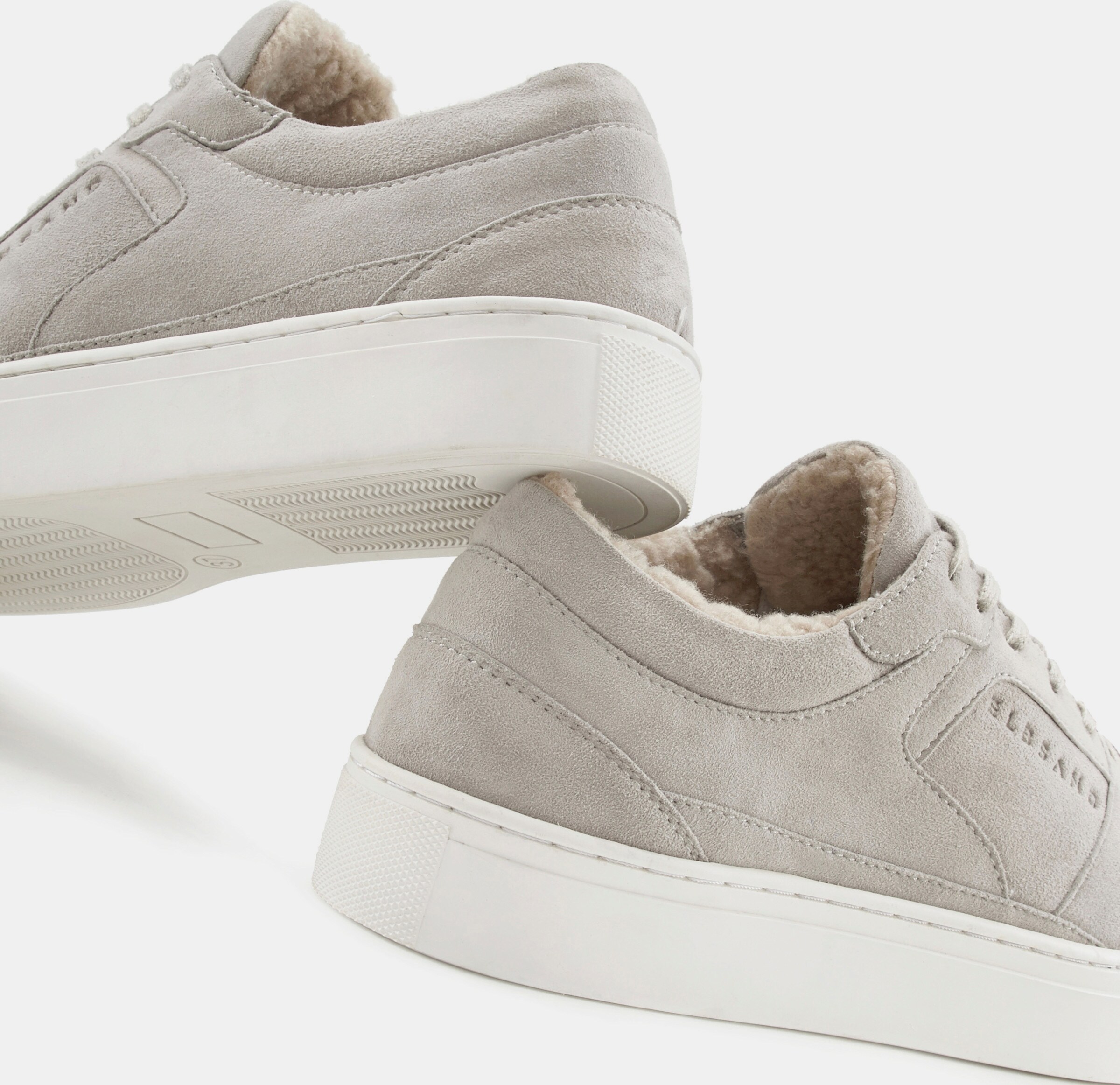 Sneaker