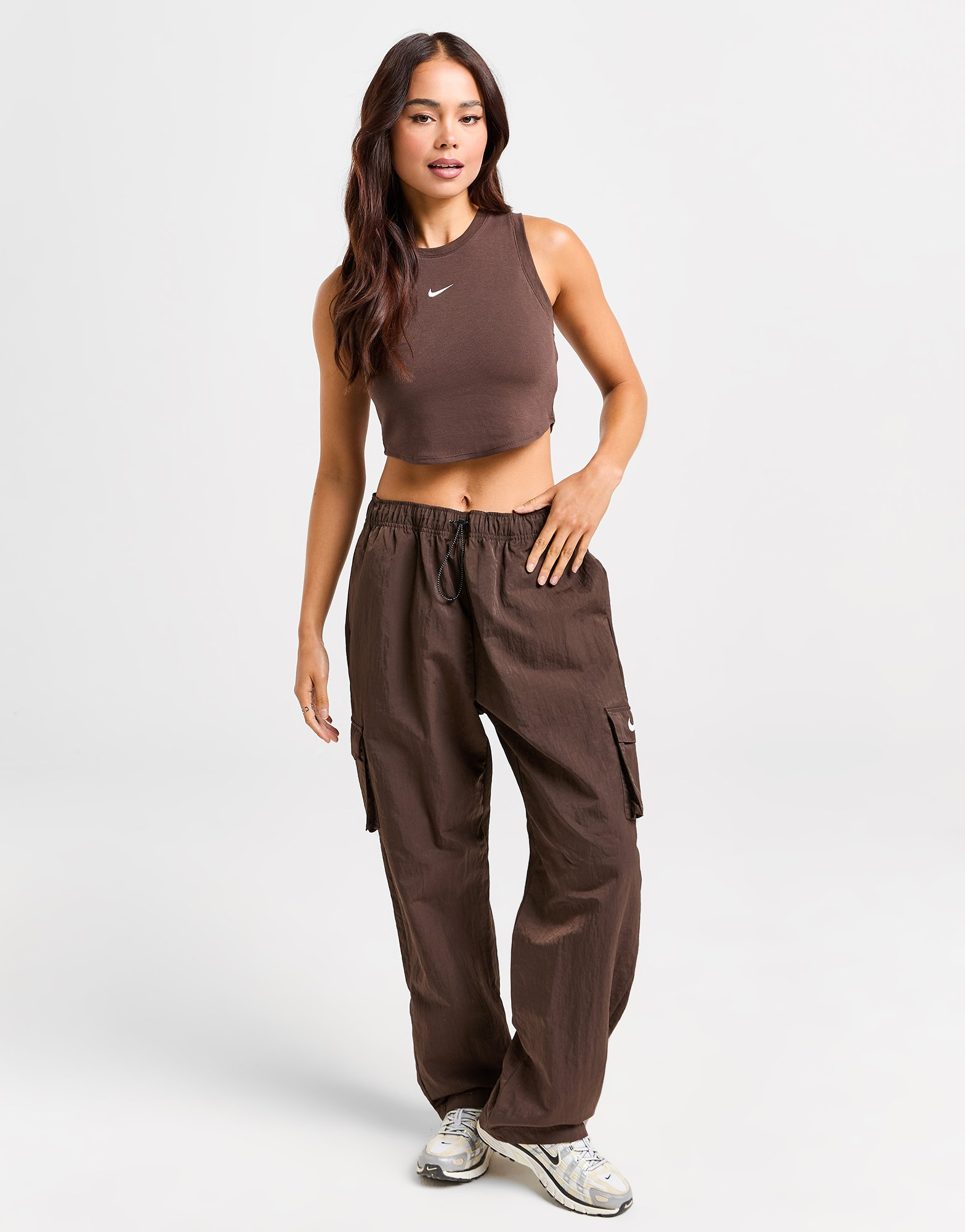 Nike Débardeur court Sportswear Essential Femme