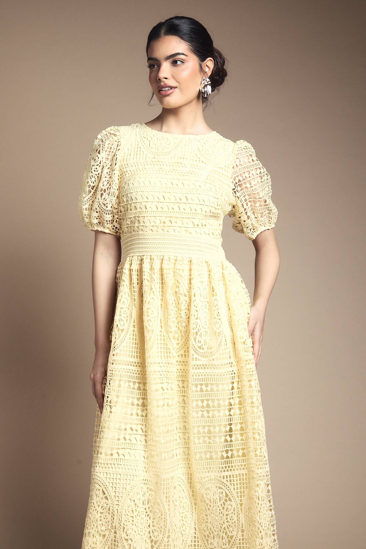 Oasis Robe Mi-longue En Dentelle À Manches Bouffantes