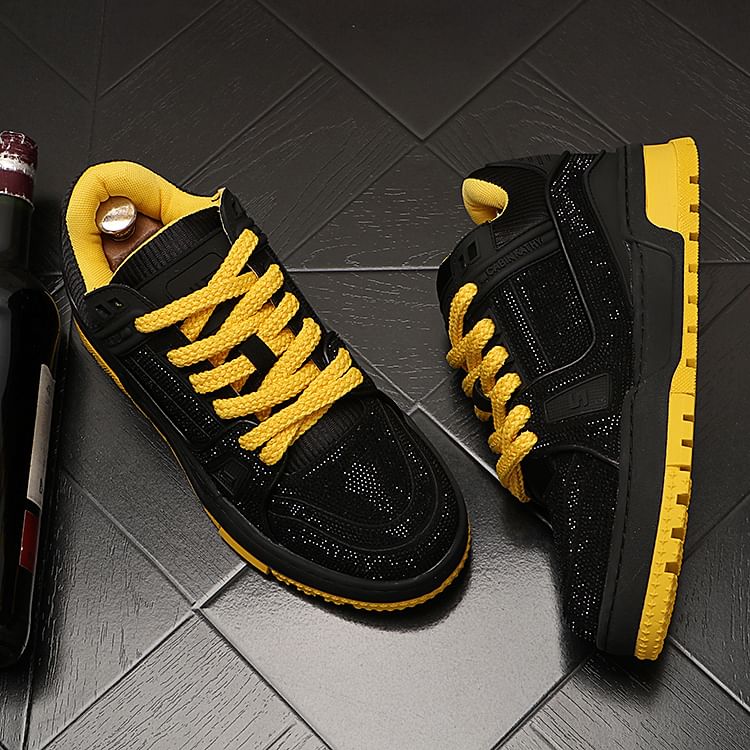 Mr Ozera - Sneakers met vetersluiting en strass