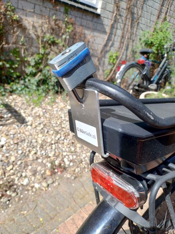 E-BikeSafe - Model A - Accuslot - Effectief en Betaalbaar - Lange Versie voor Bosch PowerPack Rack