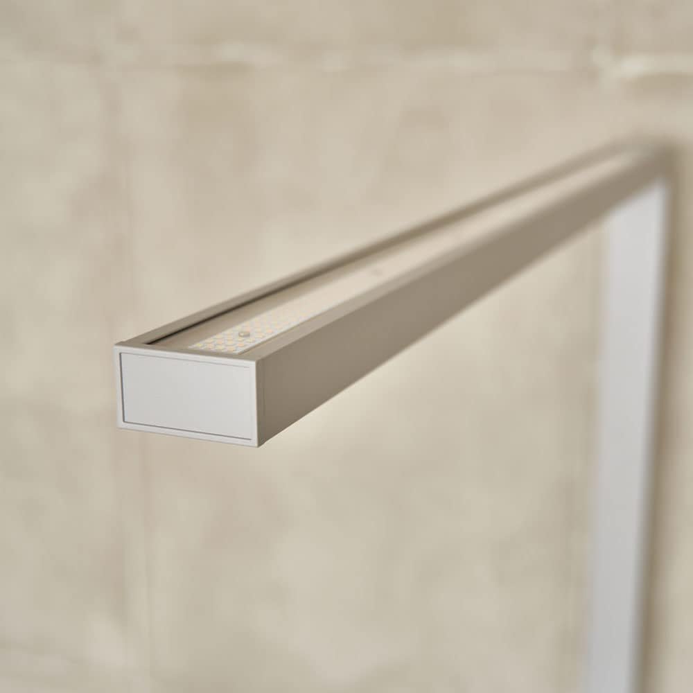 NCC-Licht LED Schreibtischlampe Linus Silber 80W Up & Down 11000 Lumen, blendfreies Licht, Farbtemperatursteuerung & stufenlos dimmbar, mit Bewegungsmelder & Tageslichtsensor