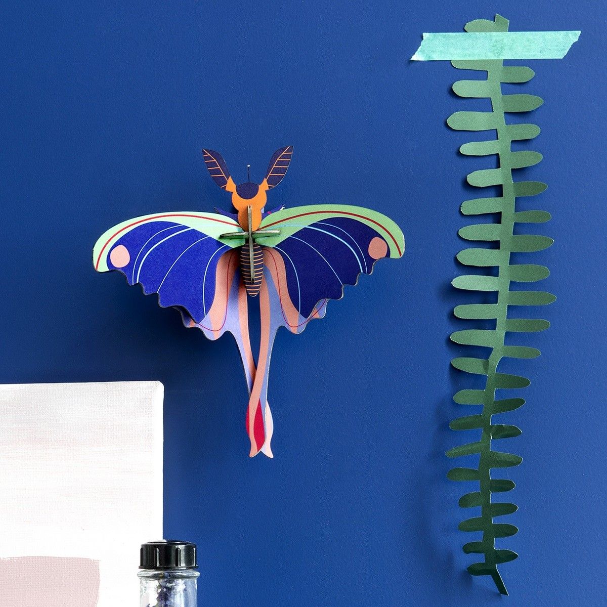 Trophée papillon bleu Studio Roof