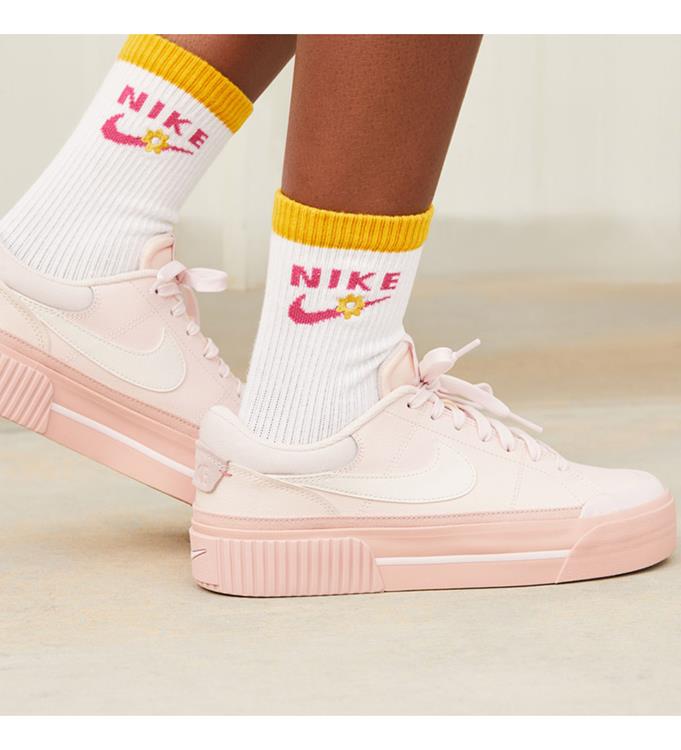 Nike Women Court Legacy Lift Sneakers