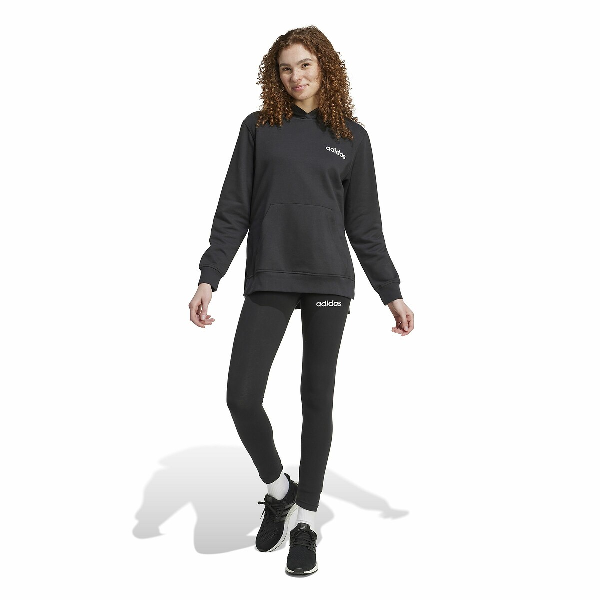 ADIDAS ROUPAS ESPORTIVAS<br>Conjunto esportivo casual
