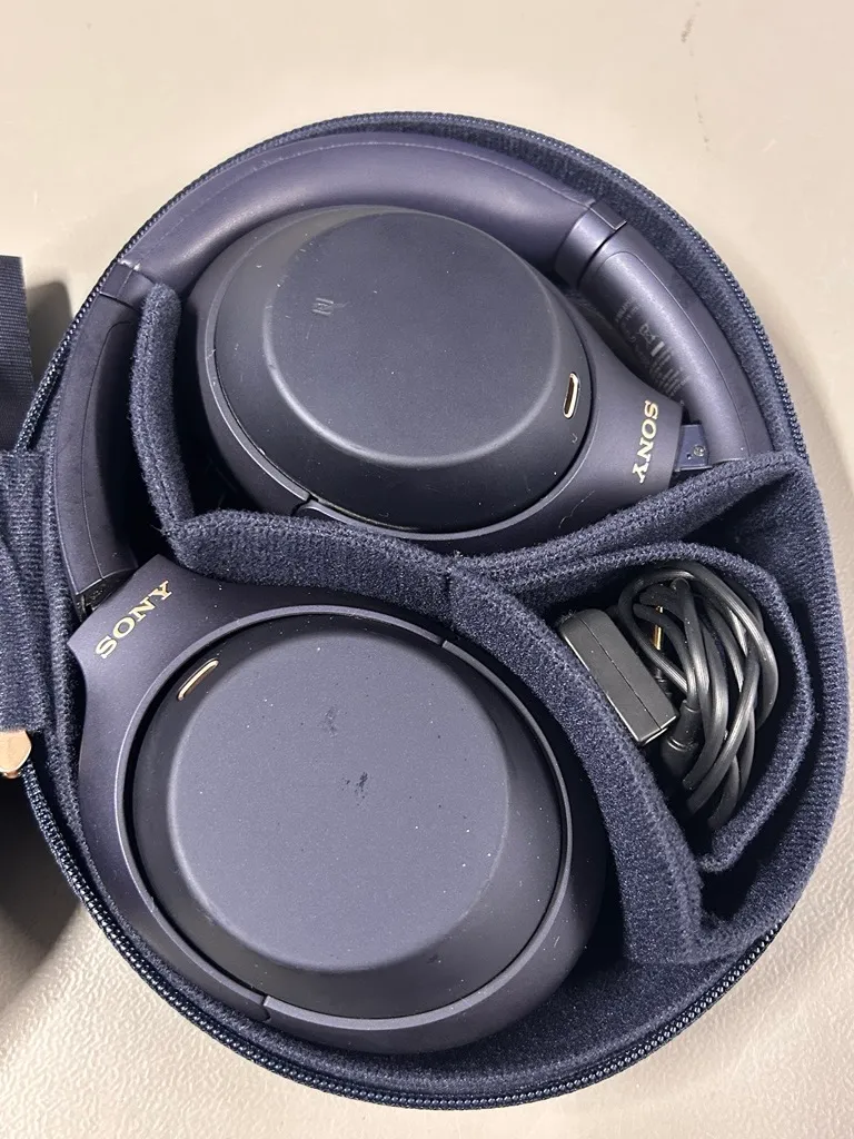 [OUTLET] - Sony WH-1000XM4 - Hovedtelefoner med mik. - fuld størrelse - Bluetooth - trådløs, kablet - NFC - aktiv støjfjerning - 3,5 mm jackstik - midnatsblå